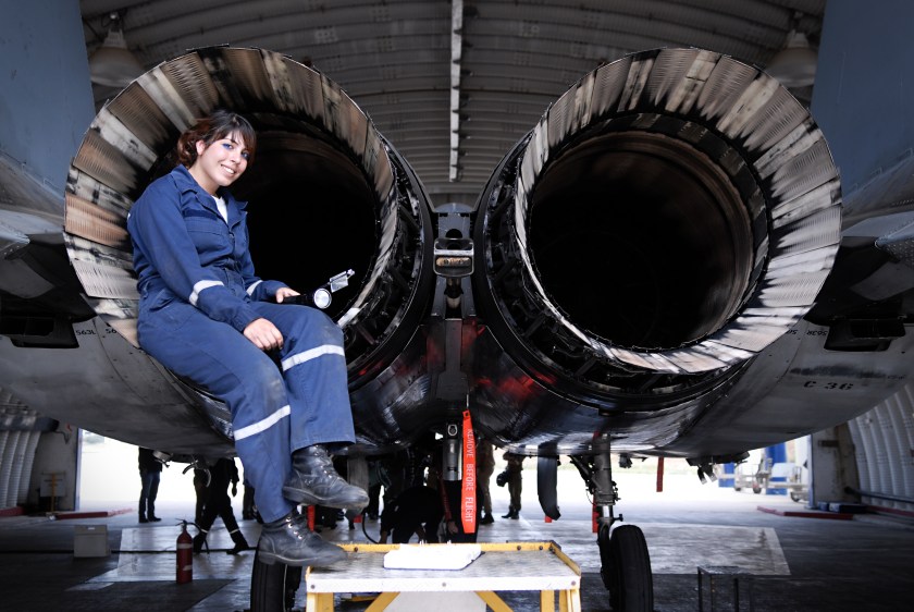 women_in_aviation
